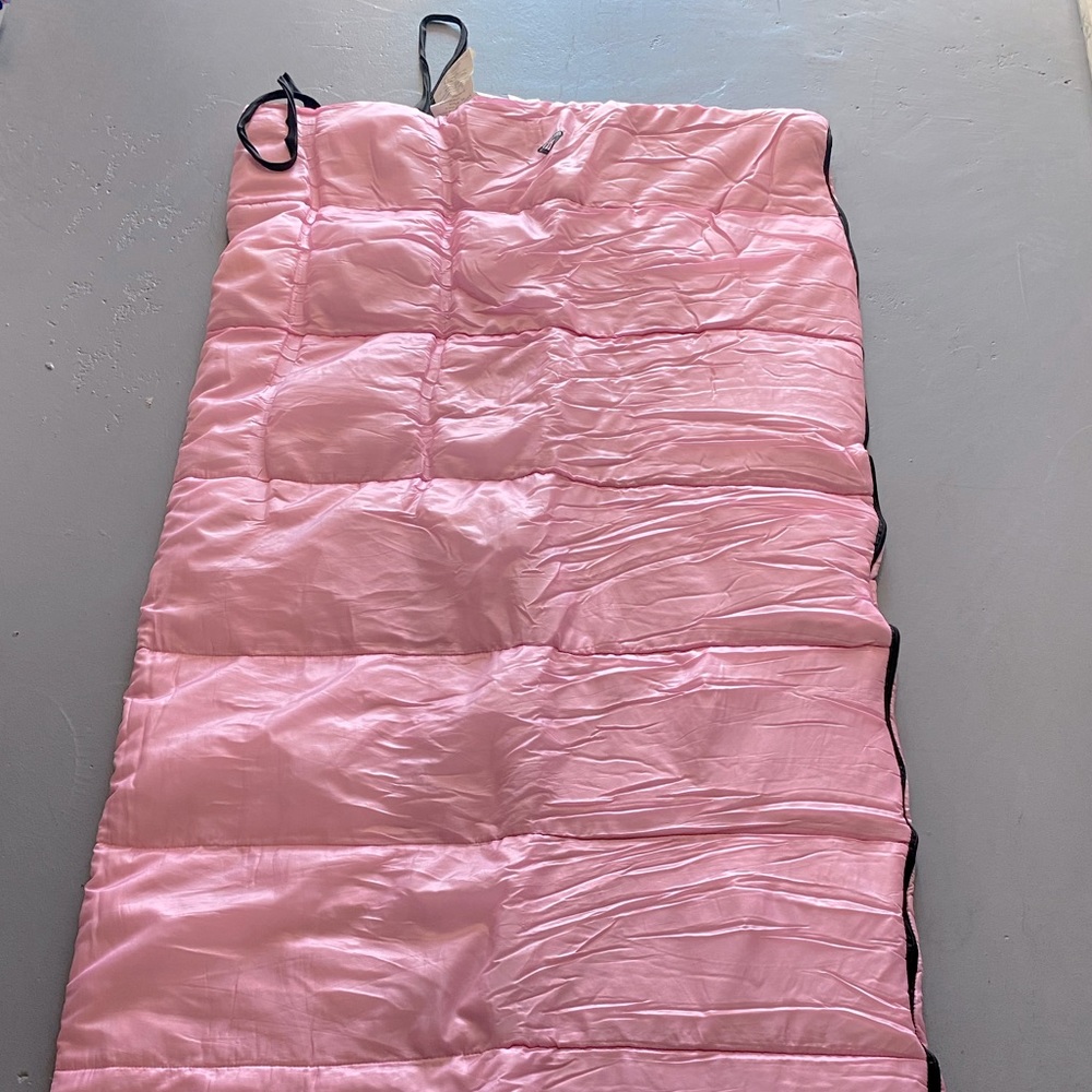 🆕Baby Pink Greatland Sleeping Bag, Single